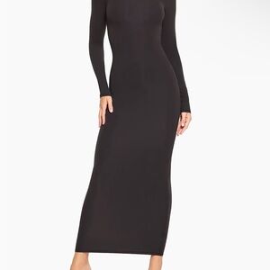 NWT SKIMS Fits Everybody Crew Neck Long Sleeve Dress in Onyx size XS